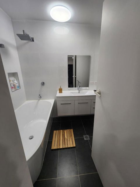 Entire Studio Apartment - Self Check-in - Sydney 4u 2