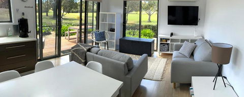 Fairways 2 - Sydney 4u 1