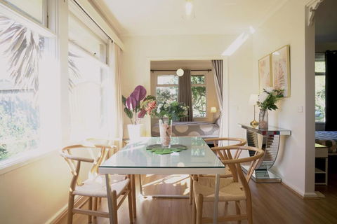 Family Home In Prime Location Melbourne - Sydney 4u 0