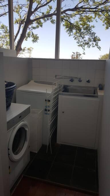 Family Home Prestigious Suburb Panoramic Views - Sydney 4u 2