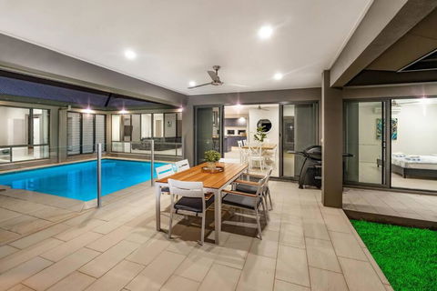 Family Paradise Elegant 4BR King Bed Heated Pool And BBQ - Sydney 4u 2