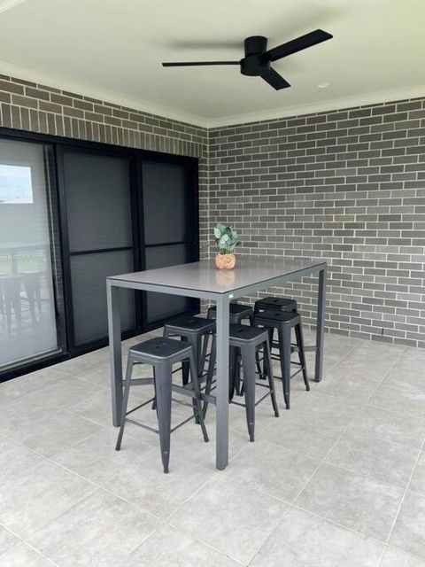 Family Size New Home! - Sydney 4u 1
