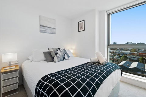 FLEMINGTON - Melbourne City Views - Sydney 4u 2