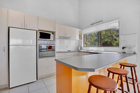 Galleries 3 Peregian Esplanade - Accommodation Sydney 4