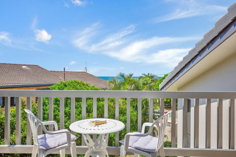 Galleries 3 Peregian Esplanade - Accommodation Sydney 0