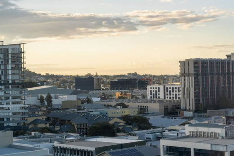FV Peppers 2BR 2BA W Parking, Shared Spa, Gym, Pool - Accommodation Sydney 4