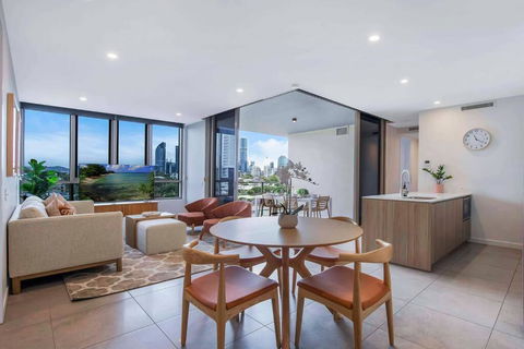 Gabba Oasis:Luxury 3BRM Apt Pool - Accommodation Sydney 0