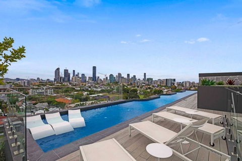 Gabba Oasis:Luxury 3BRM Apt Pool - Accommodation Sydney 1