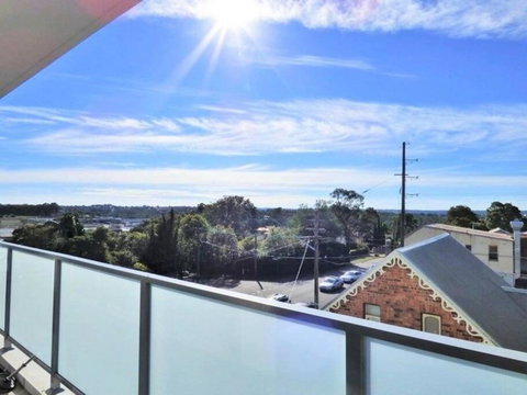 GLAD1 - Monash Rd - Gladesville - Accommodation Sydney 4