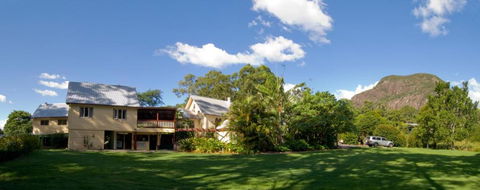 Glass House Mountains Ecolodge - Sydney 4u 1