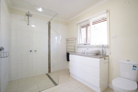 Goolwa River Retreat - Sydney 4u 3