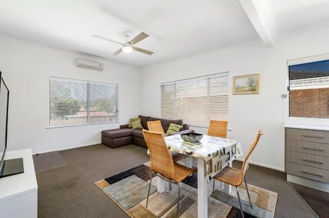 H2O Holiday Apartments Unit 5 - Accommodation Sydney 3