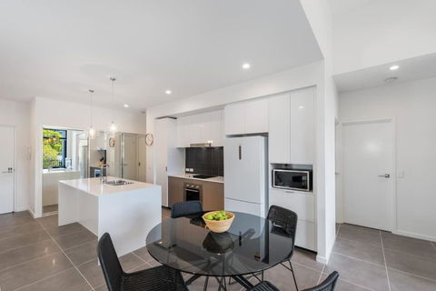 H6B - Round About Bulimba - Sydney 4u 0