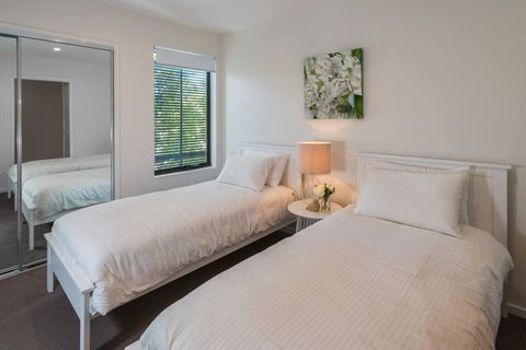 H6B - Round About Bulimba - Sydney 4u 3