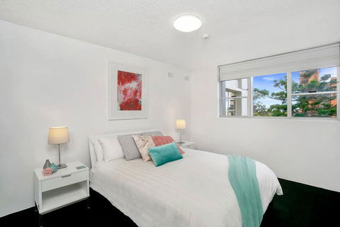 HARIS - Modern 2BR Apartment With Views - Accommodation Sydney 2