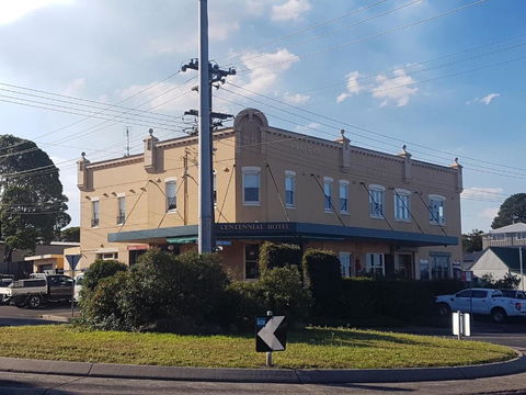 Helensburgh Hotel - Sydney 4u 0
