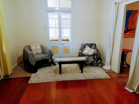 Home At The Beach In Ingham - Sydney 4u 3