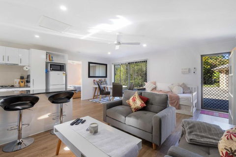 Hinterland Breakfast Deal - First Night! - Sydney 4u 0