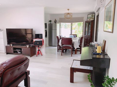 Home Away From Home-(Room1) - Sydney 4u 0