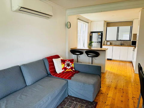 House In Sunshine Close To City - Sydney 4u 0