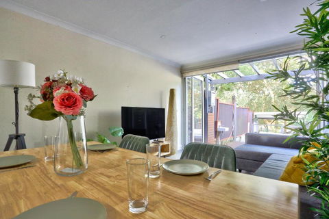 Ideal 3 Bedroom House City Centre Glebe 2 E-Bikes Included - Sydney 4u 3