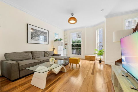 Ideally Located 3 BR With Parking & Central & Darling Harbour-10 Mins Walk - Accommodation Sydney 2