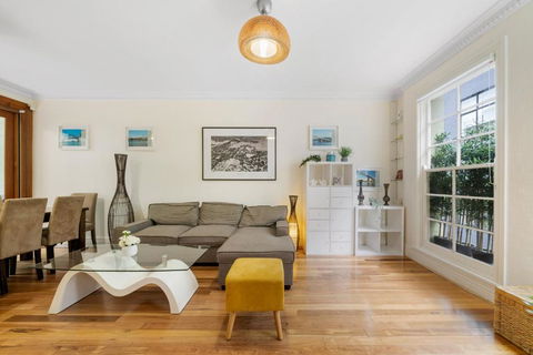 Ideally Located 3 BR With Parking & Central & Darling Harbour-10 Mins Walk - Accommodation Sydney 3