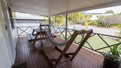 Idle Days Beach House - Sydney 4u 1
