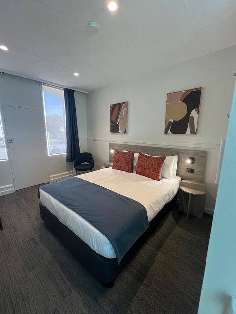 International Hotel Motel - Accommodation Sydney 0