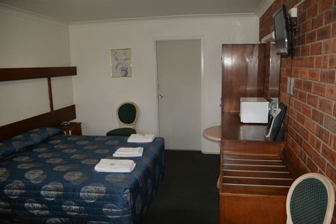 Adrian Motel - Sydney 4u 3