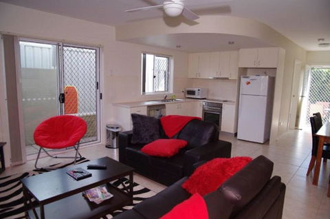 Adrift, 5B Scott Street - Sydney 4u 0