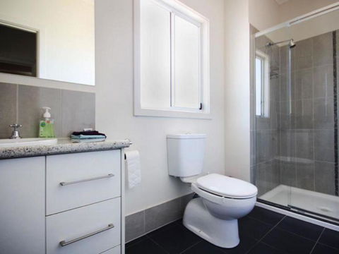 Agape Holiday Home - Sydney 4u 3