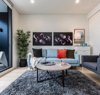 Air Conditioned One Bedroom with Pool Close To CBD - Accommodation Sydney