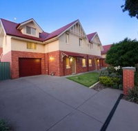 Albury Suites - Schubach Street - Accommodation Sydney
