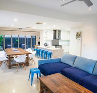 Alexandra Headland Luxury Townhouse - Sydney 4u