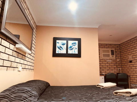 Alfa Motel - Sydney 4u 1