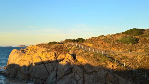 All Seasons Port Elliot Holiday House - Sydney Resort 2