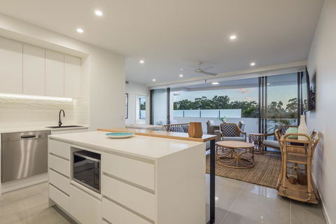 Allure Mooloolaba - Sydney 4u 0