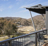 Alpine Lake Retreat - Sydney 4u