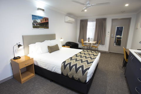 Altitude Motel Apartments - Sydney 4u 2