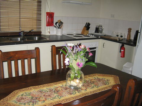 Amalie Cottage Waikerie - Sydney 4u 3