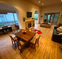 Amazing and big home with view - Sydney 4u
