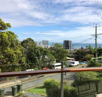 Amazing apartment ocean views and hot tub on balcony - Coolangatta - Accommodation Sydney