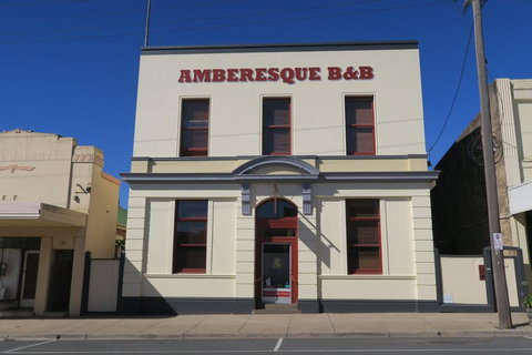 Amberesque B&B - Sydney Resort 0