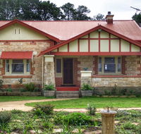 Amongst the Vines Deluxe Retreat - Sydney 4u