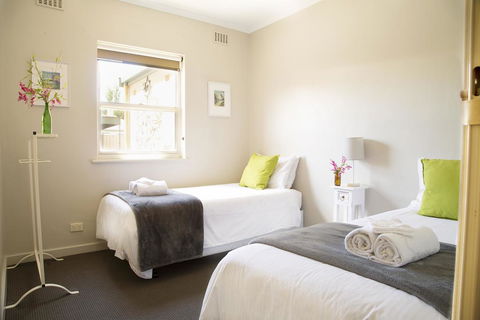 Angaston Mews - Sydney 4u 1