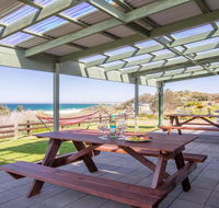 Antonio's Paradise - spectacular views over Warrain beach - Sydney 4u