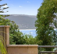APARTMENT 23 PACIFIC APARTMENTS - sit on the deck and soak in the view - Sydney 4u