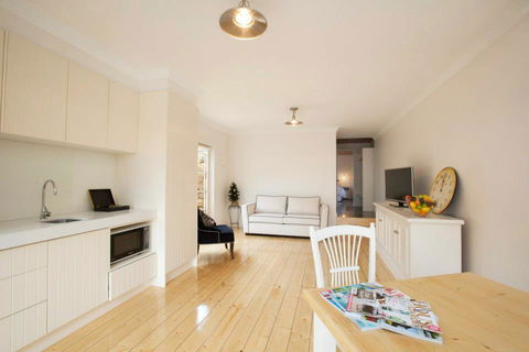 Apartment 35 - Sydney 4u 2