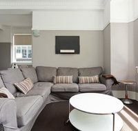 Apt - Sunny with Views - Sydney Resort